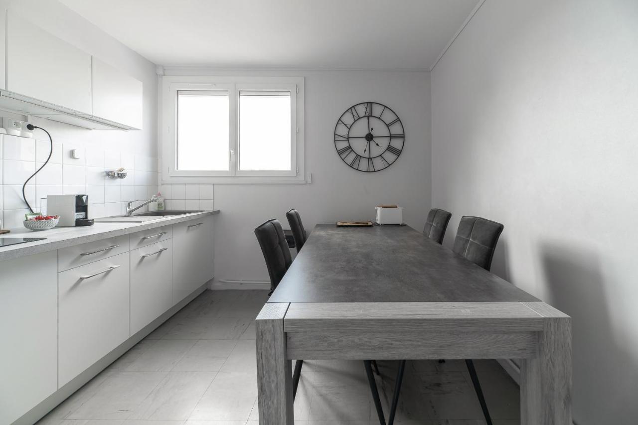 Le Raymond - Appartement Proche Du Centre Sportif, Des Rives De L'Allier Et Du Centre-Ville - Parking Виши Екстериор снимка