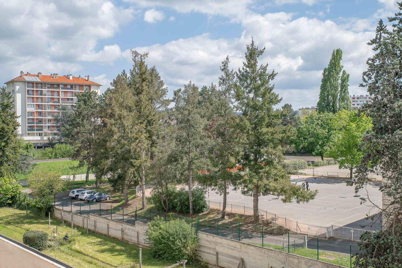 Le Raymond - Appartement Proche Du Centre Sportif, Des Rives De L'Allier Et Du Centre-Ville - Parking Виши Екстериор снимка
