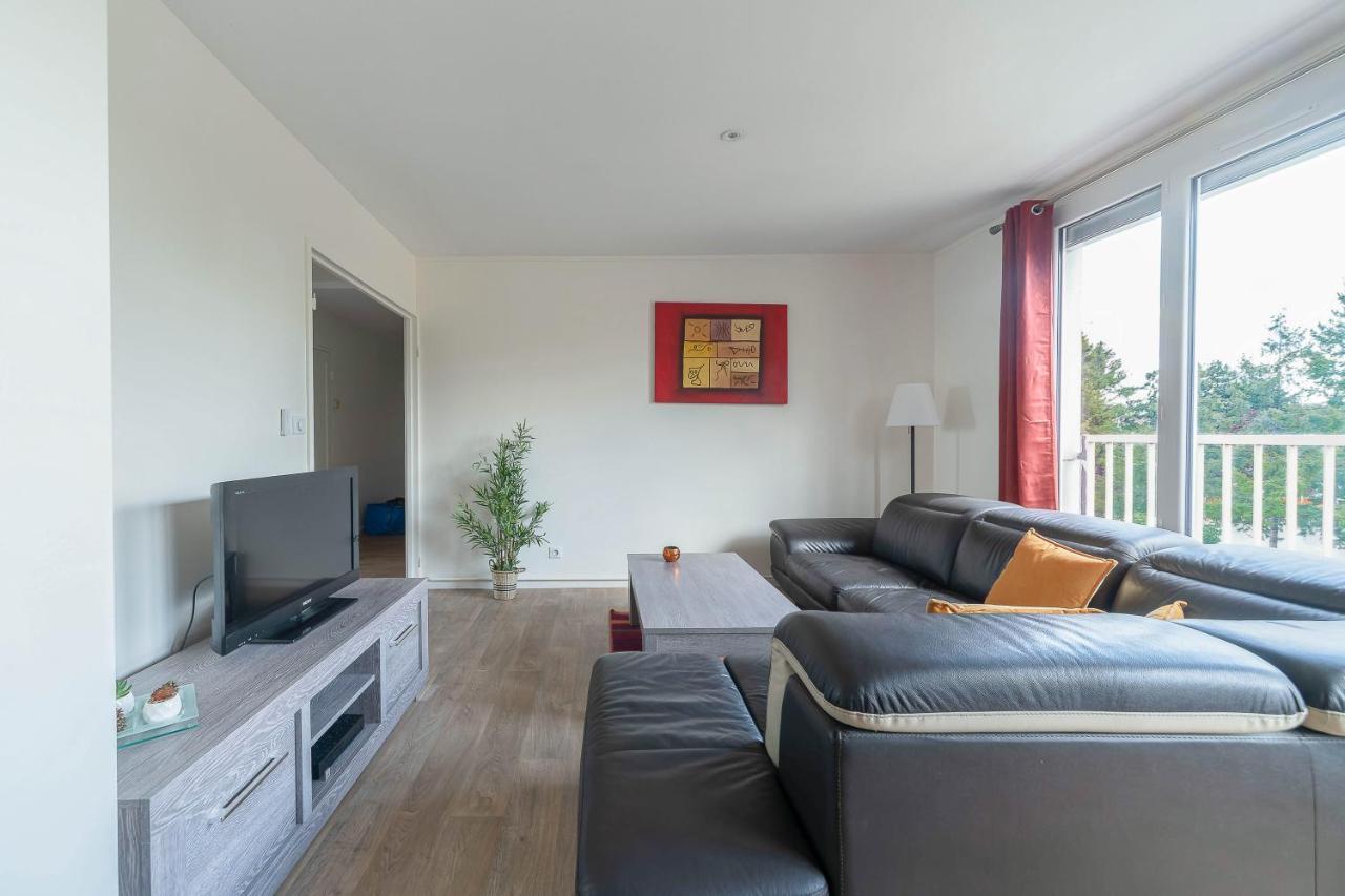 Le Raymond - Appartement Proche Du Centre Sportif, Des Rives De L'Allier Et Du Centre-Ville - Parking Виши Екстериор снимка